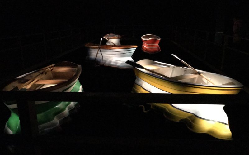 六本木ヒルズの森美術館で開催したレアンドロ・エルリッヒ展：見ることのリアルに展示していた作品「反射する港」