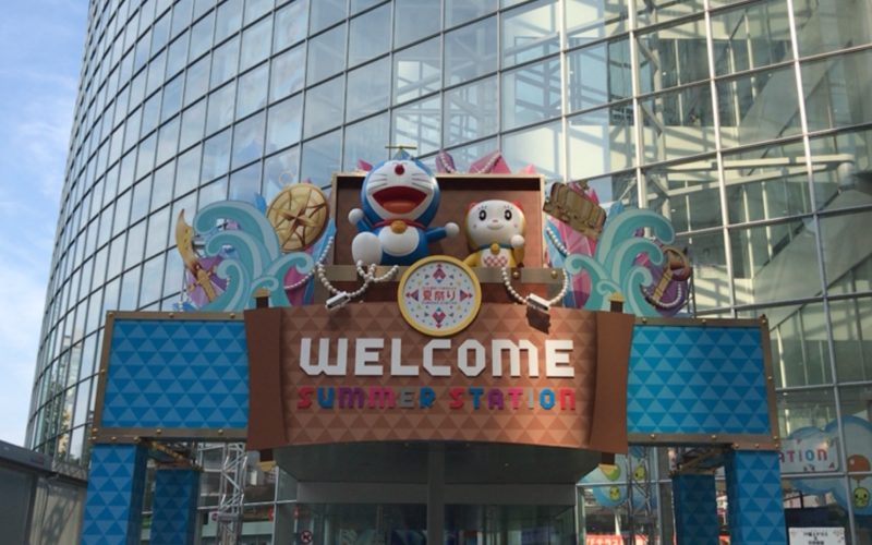 テレビ朝日・六本木ヒルズ夏祭りサマーステーションのメイン会場 テレビ朝日本社のエントランス