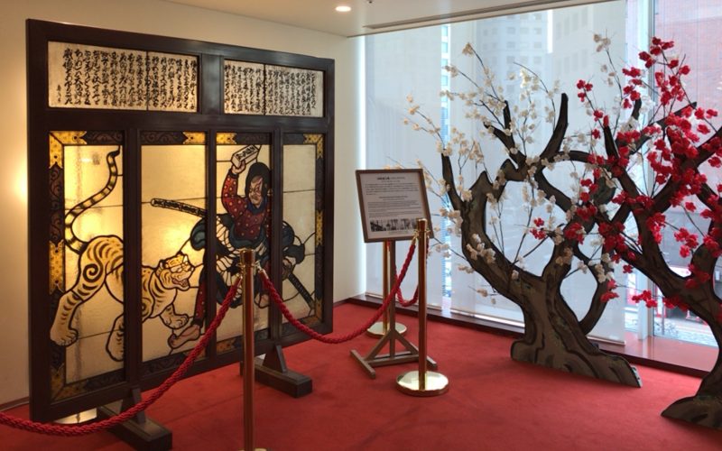 歌舞伎座タワー4Fの想い出の歌舞伎座に展示している歌舞伎ステンドグラス