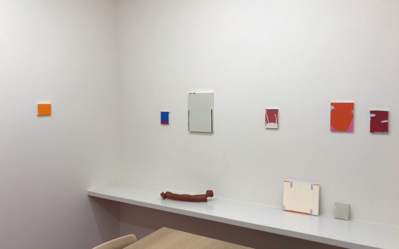 小山登美夫ギャラリーの商談スペースに展示されていたパウロ・モンテイロ展 「The outside of distance」の作品