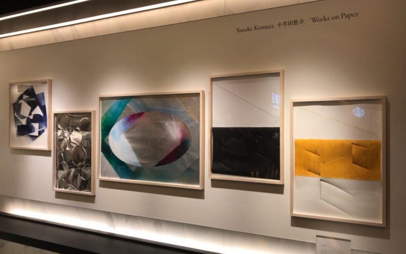 ギンザシックス6Fの銀座蔦屋書店内で開催された小牟田悠介「Works on Paper」展の展示作品
