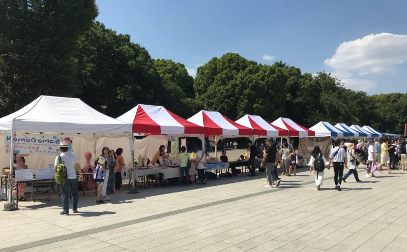 上野公園で開催したイベント「KOMOGOMO(コモゴモ)展」の会場内