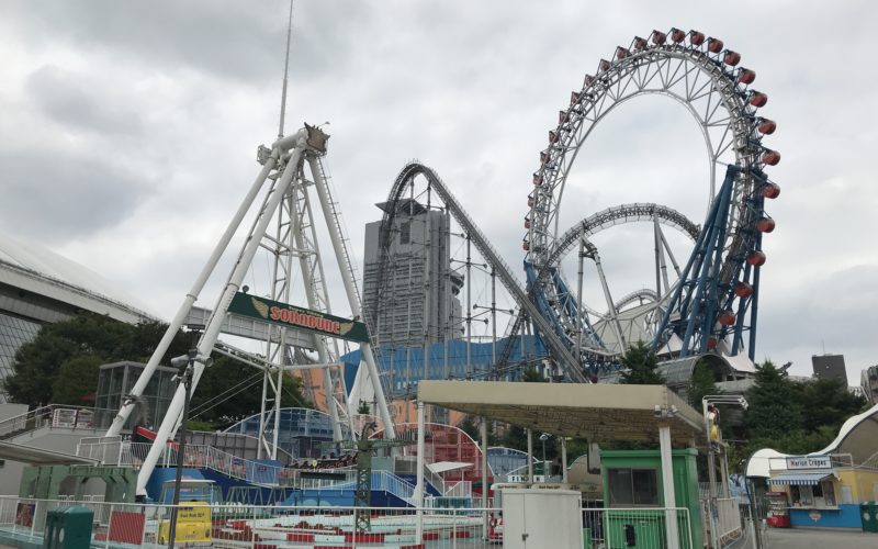 東京ドームシティアトラクションズとラクーアのアトラクション群