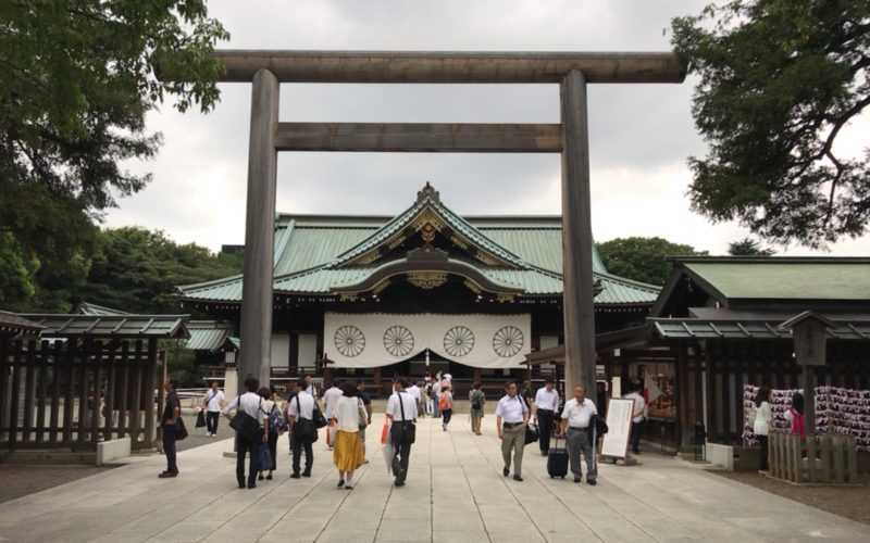 靖国神社の拝殿